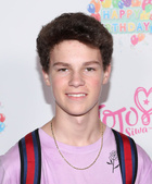 Hayden Summerall : hayden-summerall-1540501604.jpg