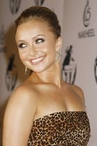 Hayden Panettiere : hayden_panettiere_1223227622.jpg