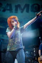 Hayley Williams : hayley_williams_1266023378.jpg