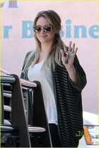 Hilary Duff : hilary-duff-1323906441.jpg