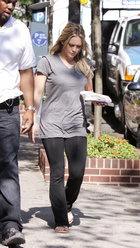 Hilary Duff : hilary-duff-1406307040.jpg