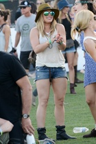 Hilary Duff : hilary-duff-1414085236.jpg