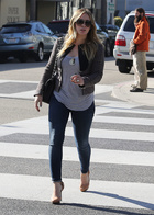 Hilary Duff : hilary-duff-1414085440.jpg