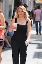 Hilary Duff : hilary-duff-1475769056.jpg