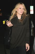 Hilary Duff : hillary_duff_1220523810.jpg