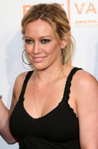 Hilary Duff : hillary_duff_1240707049.jpg