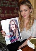 Hilary Duff : hillary_duff_1254424603.jpg