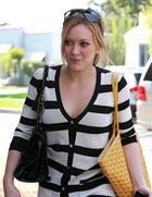 Hilary Duff : hillary_duff_1263574487.jpg