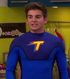 Jack Griffo : jack-griffo-1682614590.jpg