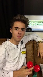 Jake Mitchell : jake-mitchell-1479325681.jpg