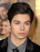 Jake T. Austin : jake-t-austin-1323214239.jpg