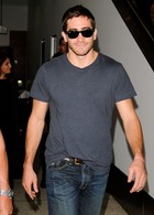 Jake Gyllenhaal : jake_gyllenhaal_1294291520.jpg