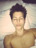 James McVey : james-mcvey-1449768241.jpg