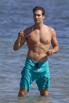 James Maslow : james-maslow-1361145365.jpg