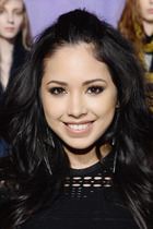 Jasmine Villegas : jasmine-villegas-1393009291.jpg