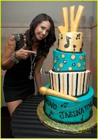 Jasmine Villegas : jasminevillegas_1293335551.jpg