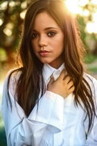 Jenna Ortega : jenna-ortega-1677020432.jpg