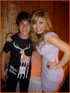 Jennette McCurdy : TI4U1395918108.jpg