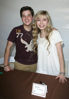 Jennette McCurdy : TI4U_u1280770242.jpg