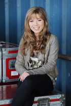 Jennette McCurdy : jennettemccurdy_1297968518.jpg