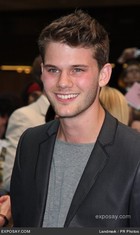 Jeremy Irvine : jeremy-irvine-1359961825.jpg