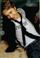 Jeremy Sumpter : TI4U_u1136257466.jpg