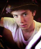 Jeremy Sumpter : jeremy-sumpter-1318094883.jpg