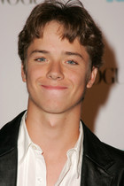 Jeremy Sumpter : jeremy_sumpter_1181755059.jpg