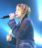 Jesse McCartney : TI4U_u1140625985.jpg