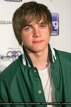 Jesse McCartney : TI4U_u1145201186.jpg