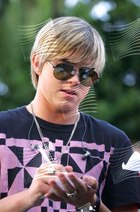 Jesse McCartney : jesse_mccartney_1248132530.jpg