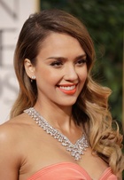 Jessica Alba : jessica-alba-1406486532.jpg