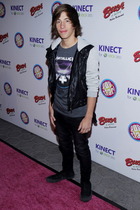 Jimmy Bennett : jimmy-bennett-1323453062.jpg