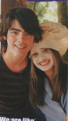 Joe Jonas : TI4U_u1222745904.jpg