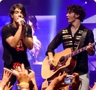 Joe Jonas : TI4U_u1237404317.jpg