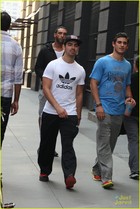 Joe Jonas : joe-jonas-1337454631.jpg