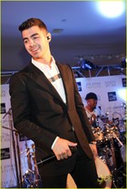 Joe Jonas : joe-jonas-1362034333.jpg