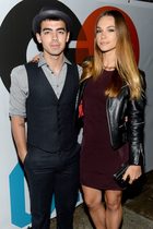 Joe Jonas : joe-jonas-1380141125.jpg