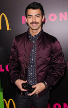 Joe Jonas : joe-jonas-1389406096.jpg