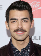 Joe Jonas : joe-jonas-1395311582.jpg