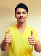 Joe Jonas : joe-jonas-1427514301.jpg