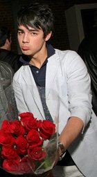 Joe Jonas : joejonas_1218078522.jpg