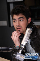 Joe Jonas : joejonas_1270655695.jpg