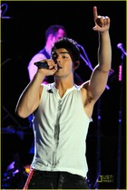 Joe Jonas : joejonas_1289950714.jpg