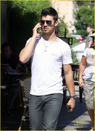 Joe Jonas : joejonas_1292978017.jpg