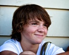 Joel Courtney : joel-courtney-1364863658.jpg