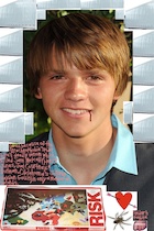 Joel Courtney : joel-courtney-1514077800.jpg