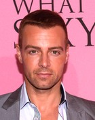 Joey Lawrence : joey-lawrence-1359428068.jpg