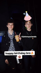 Johnny Orlando : TI4U1611594246.jpg