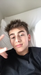 Johnny Orlando : johnny-orlando-1491447601.jpg